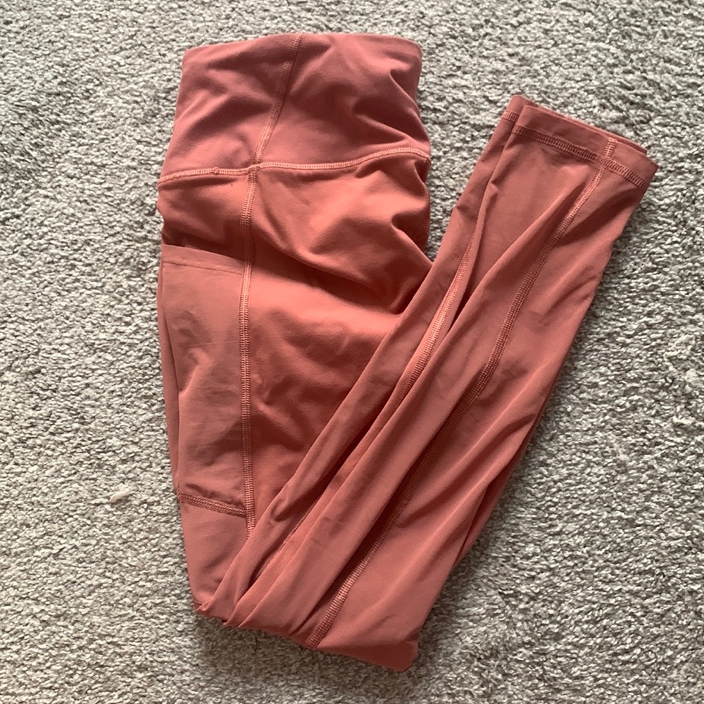 Victoria Sport knockout pink peach high waisted leggings size medium